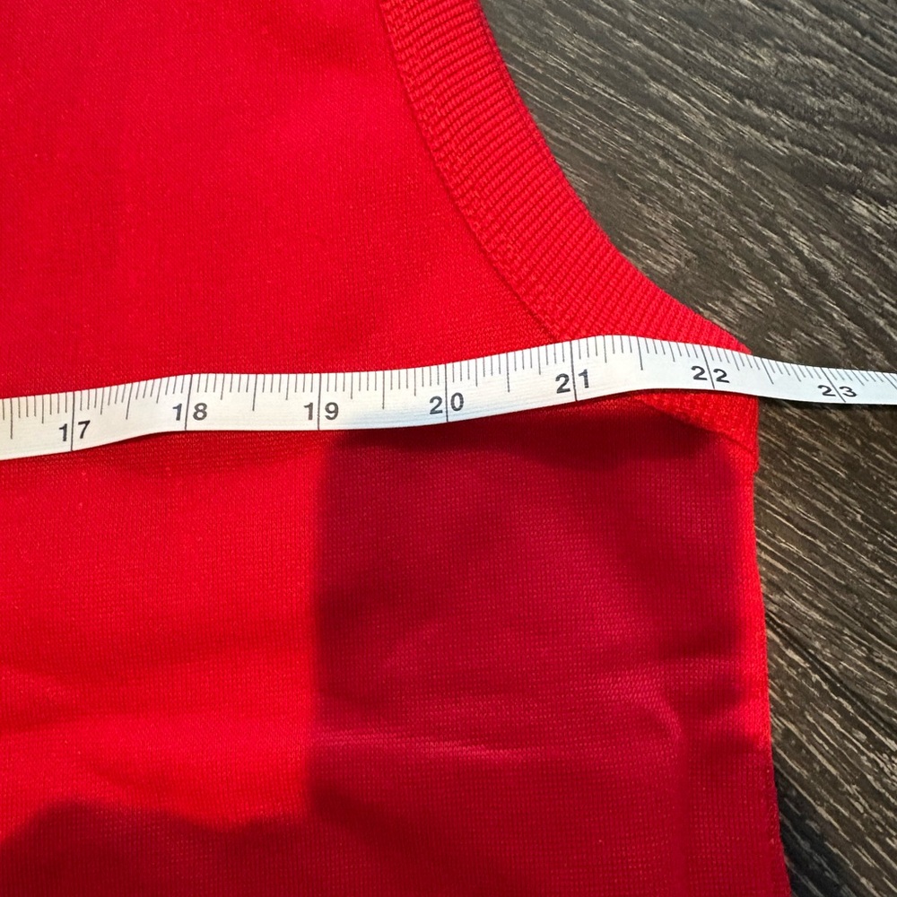 NWT red sweatshirt vest size M - Picture 5 of 5